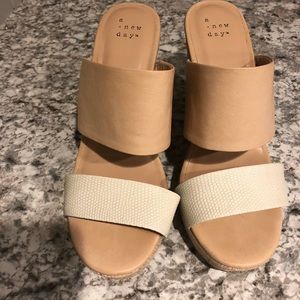 A new day wedge sandal 7.5